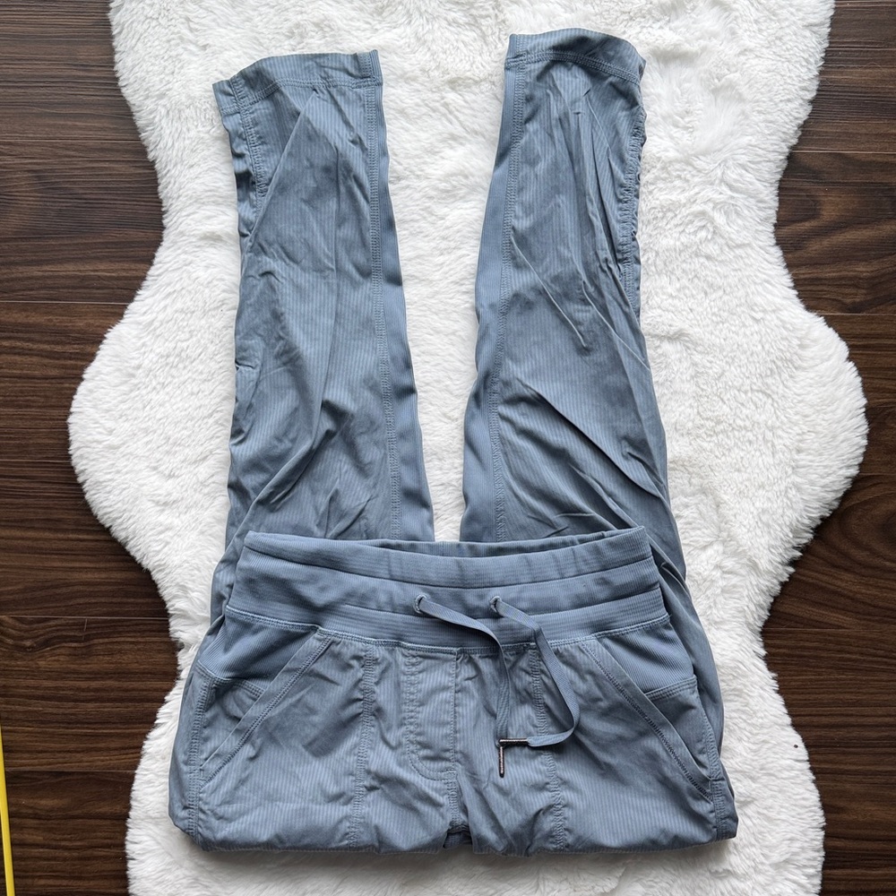 Lululemon Dance Studio Cropped Pant Blue Grey size 4